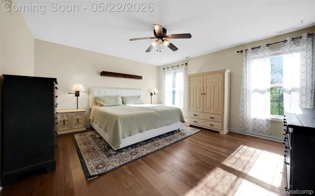 61036 Winterberry Drive Washington Township MI 48094