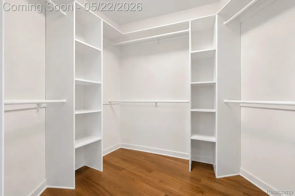 61036 Winterberry Drive Washington Township MI 48094