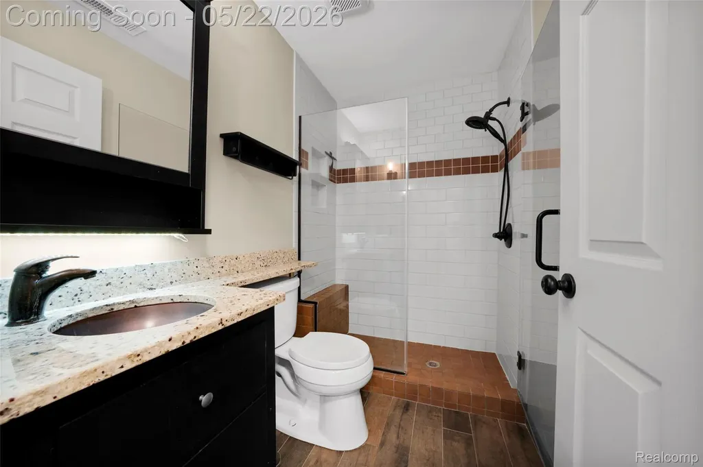 61036 Winterberry Drive Washington Township MI 48094