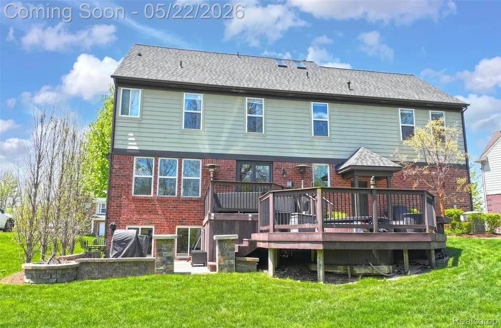61036 Winterberry Drive Washington Township MI 48094