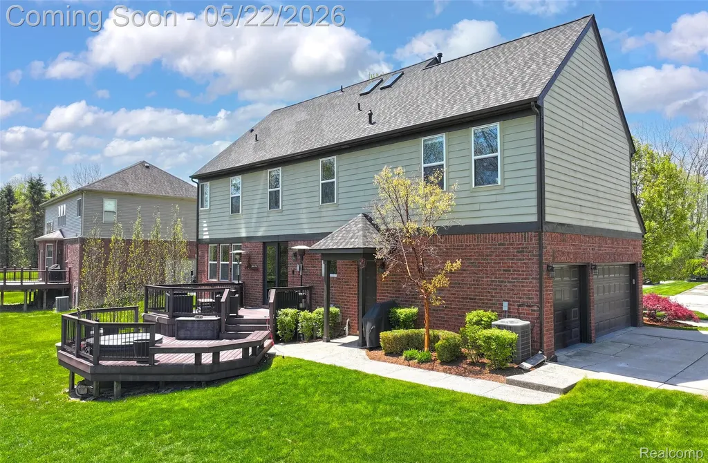 61036 Winterberry Drive Washington Township MI 48094