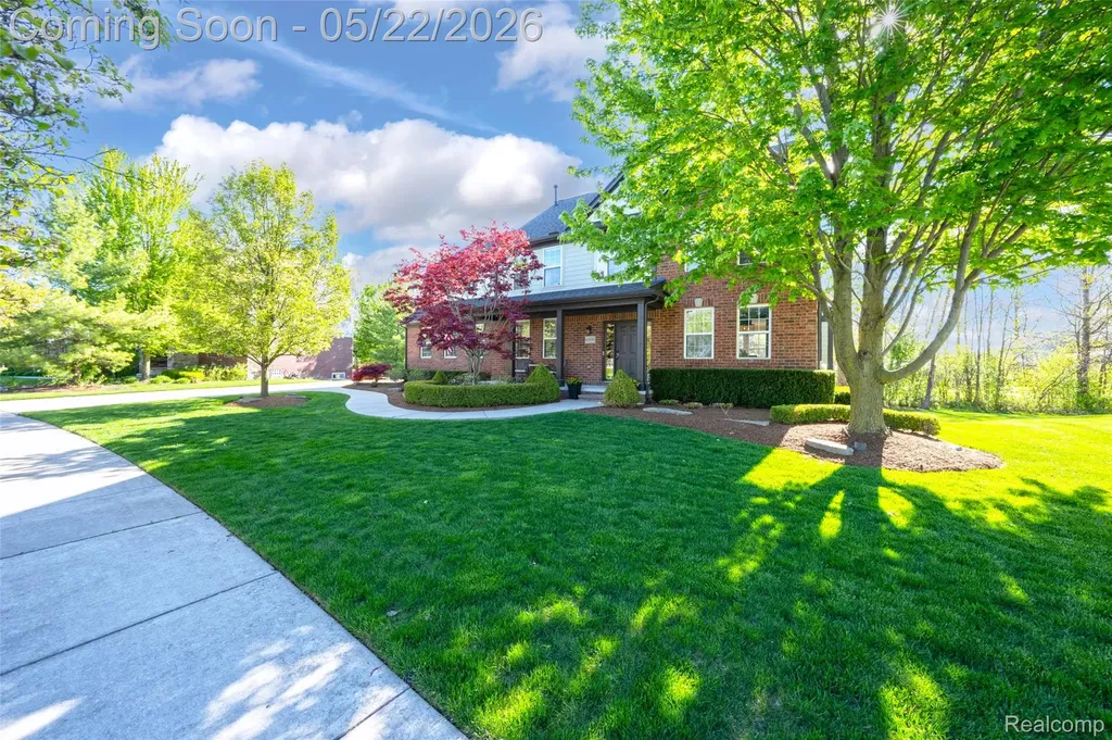61036 Winterberry Drive Washington Township MI 48094