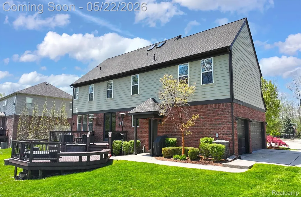 61036 Winterberry Drive Washington Township MI 48094