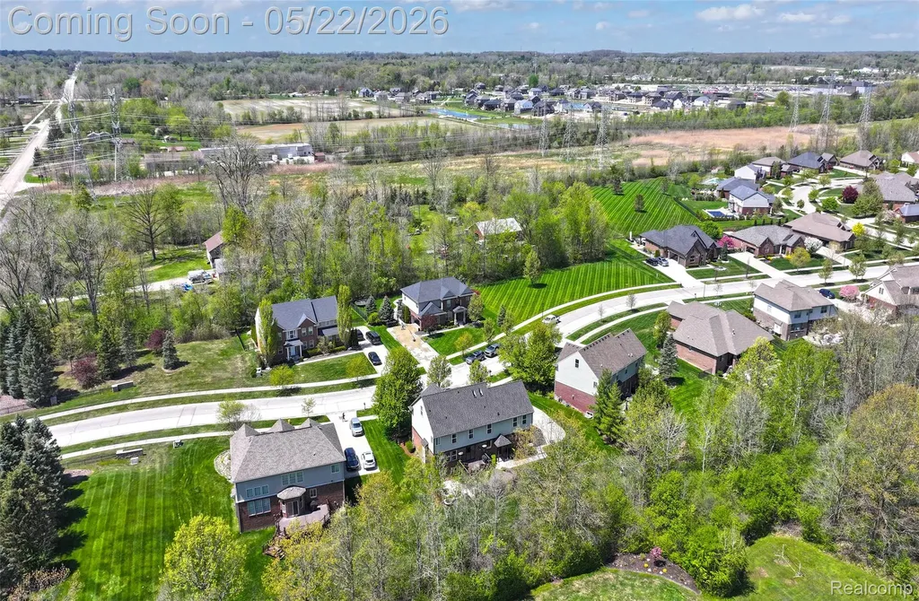 61036 Winterberry Drive Washington Township MI 48094