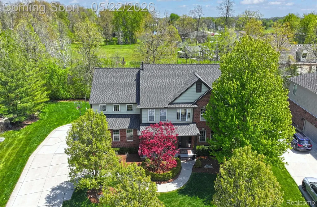 61036 Winterberry Drive Washington Township MI 48094