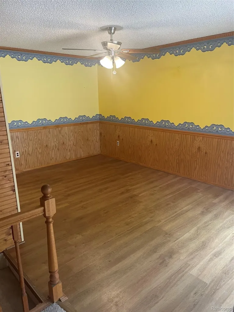 40524 Newport Drive Plymouth Charter Township MI 48170
