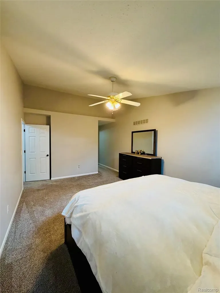 46758 Creeks Bend Canton Charter Township MI 48188
