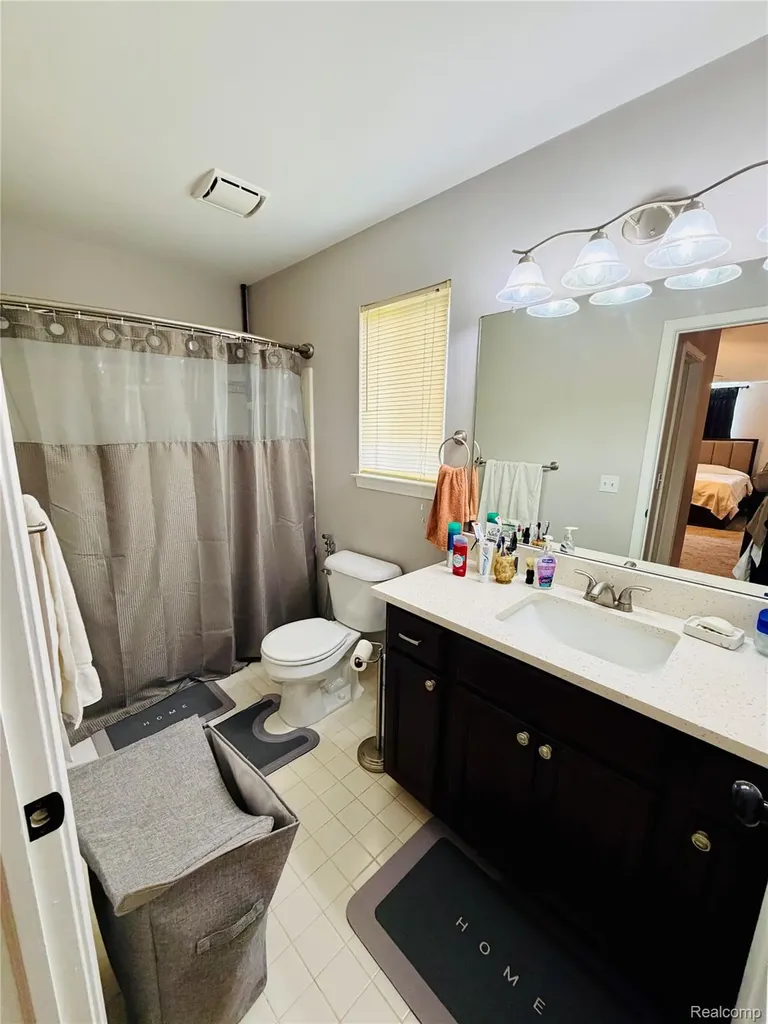46758 Creeks Bend Canton Charter Township MI 48188
