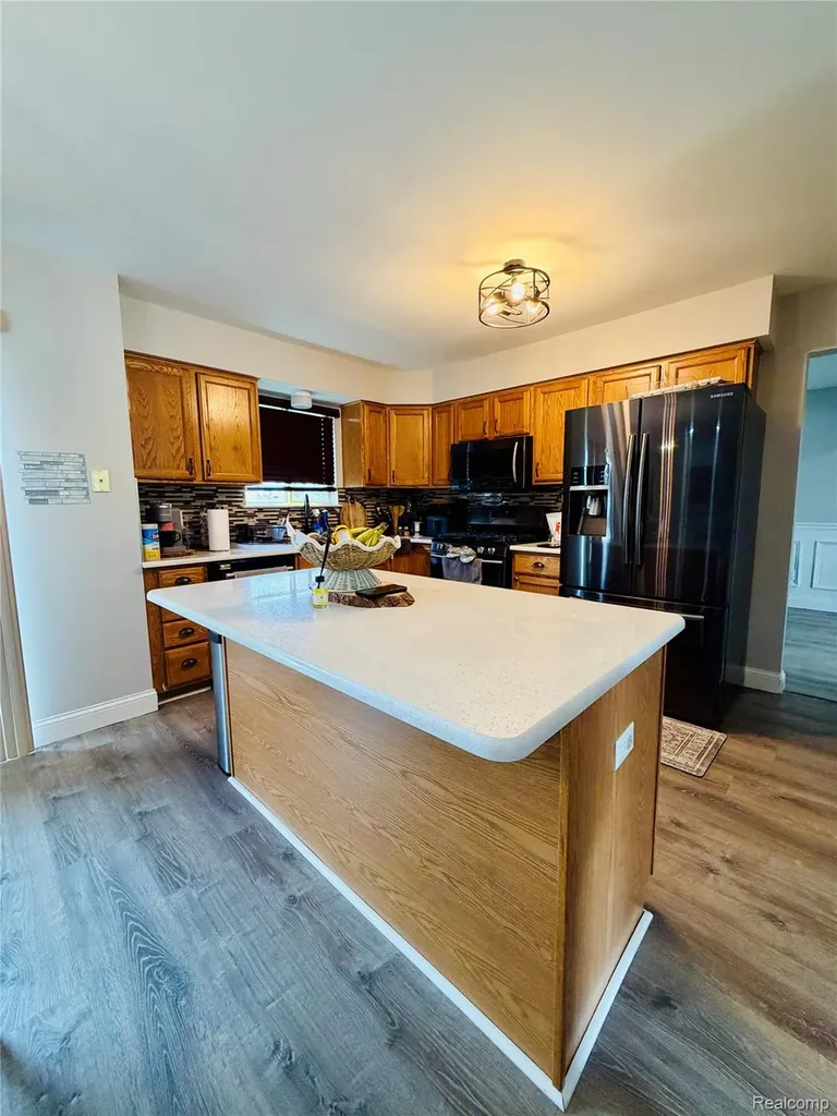 46758 Creeks Bend Canton Charter Township MI 48188