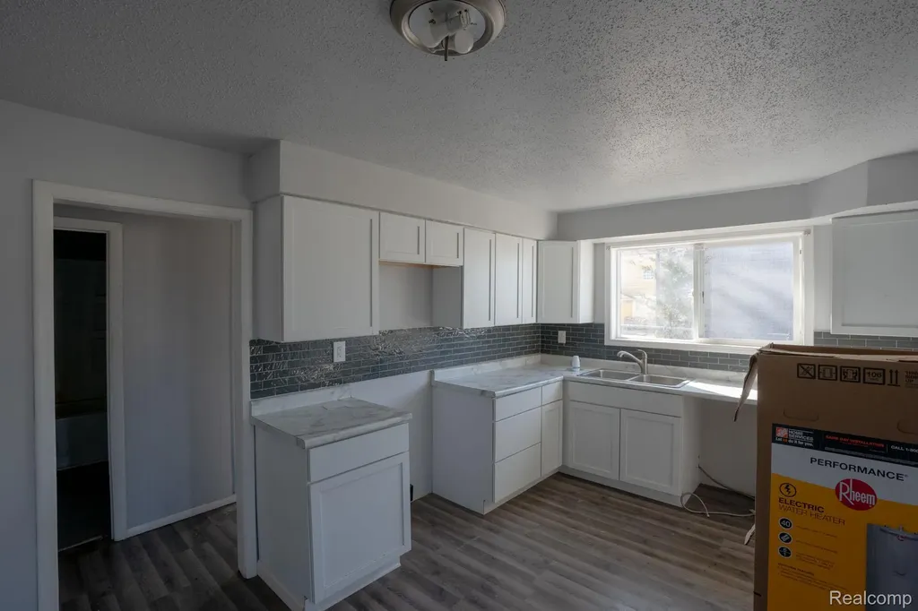 8508 N Saginaw Road Genesee Charter Township MI 48458