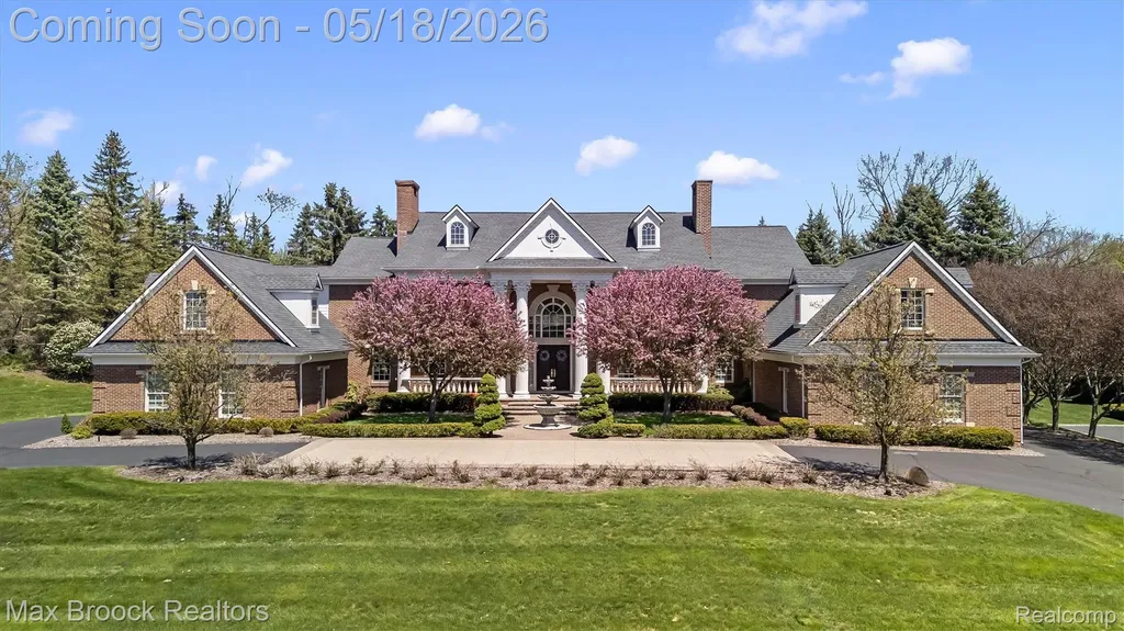 528 Barrington Court Bloomfield Hills City MI 48304