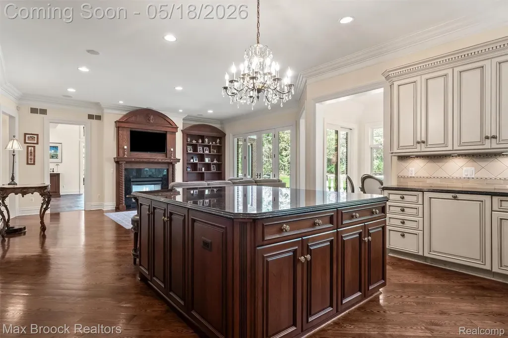 528 Barrington Court Bloomfield Hills City MI 48304