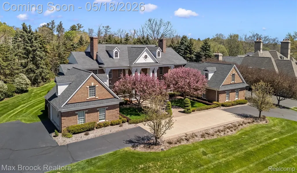 528 Barrington Court Bloomfield Hills City MI 48304