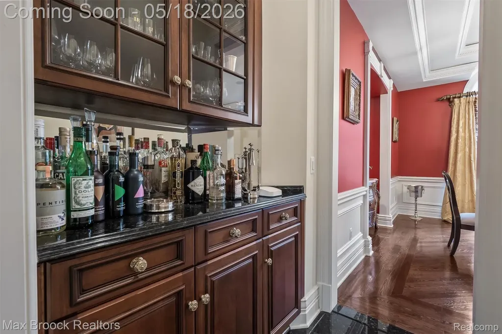 528 Barrington Court Bloomfield Hills City MI 48304