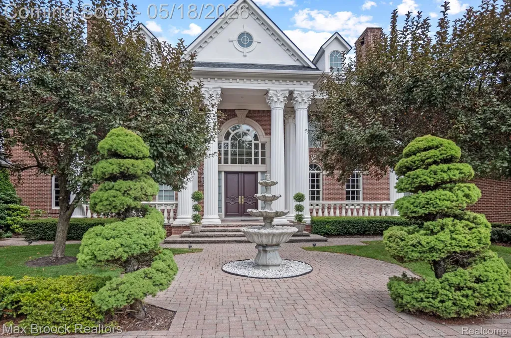 528 Barrington Court Bloomfield Hills City MI 48304