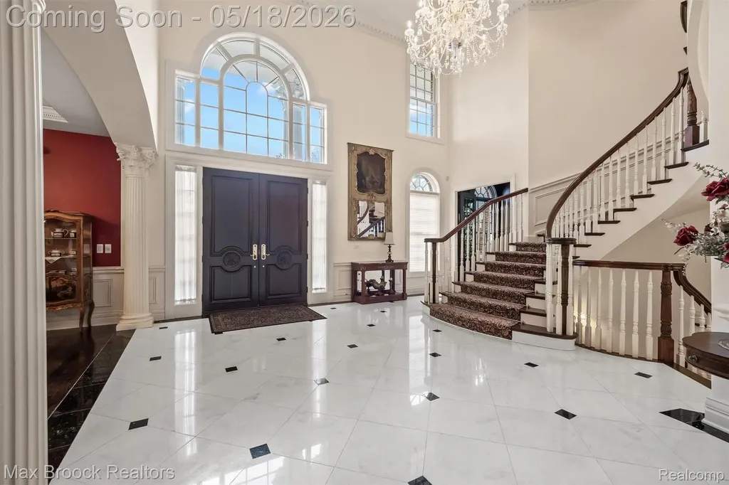 528 Barrington Court Bloomfield Hills City MI 48304