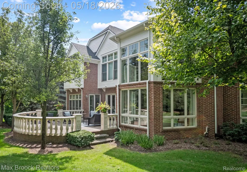 528 Barrington Court Bloomfield Hills City MI 48304