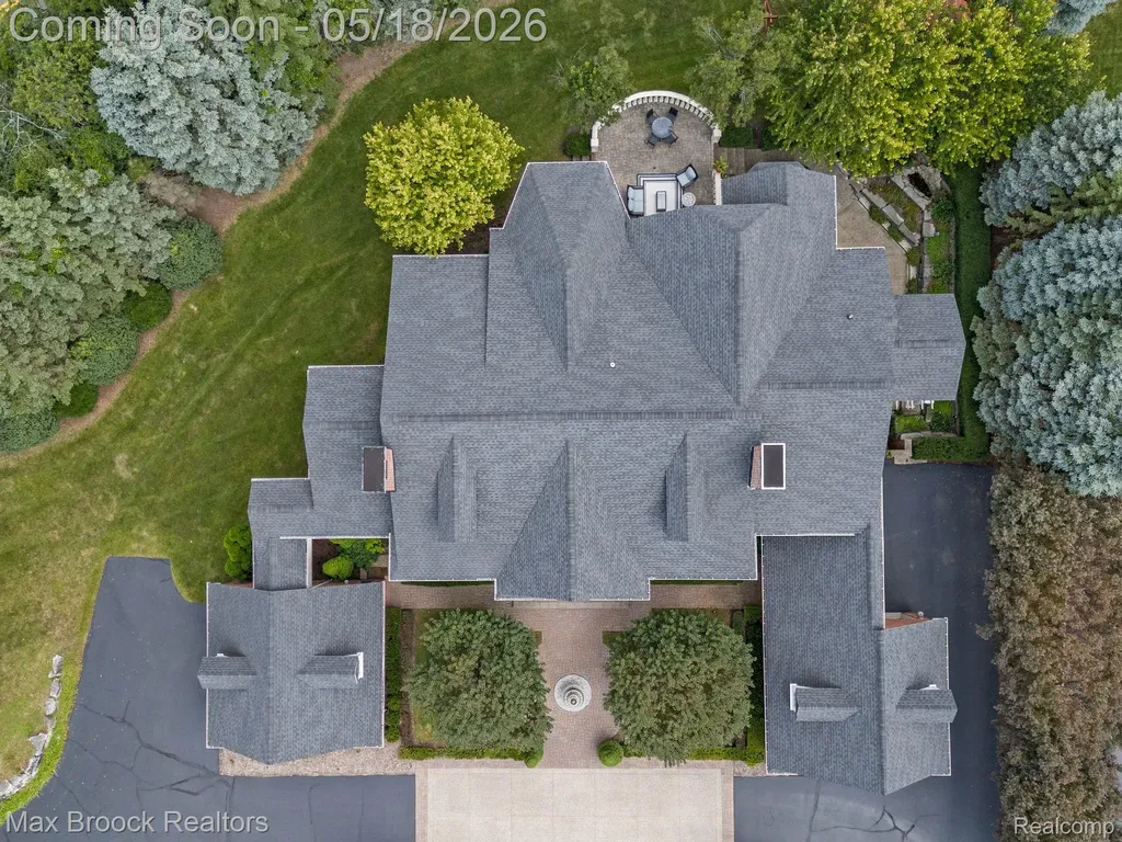 528 Barrington Court Bloomfield Hills City MI 48304