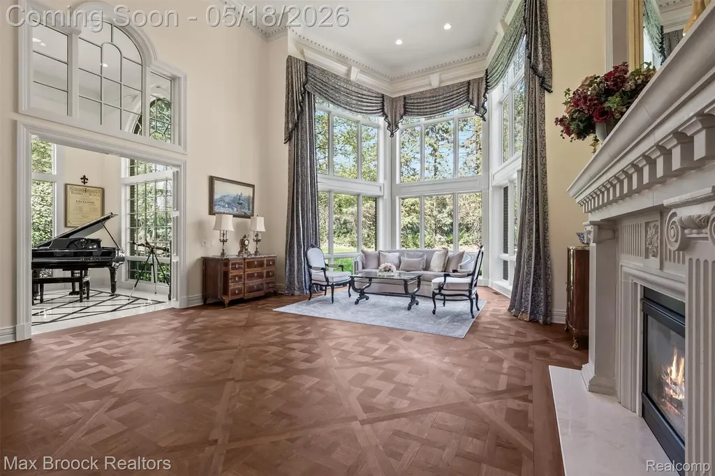 528 Barrington Court Bloomfield Hills City MI 48304