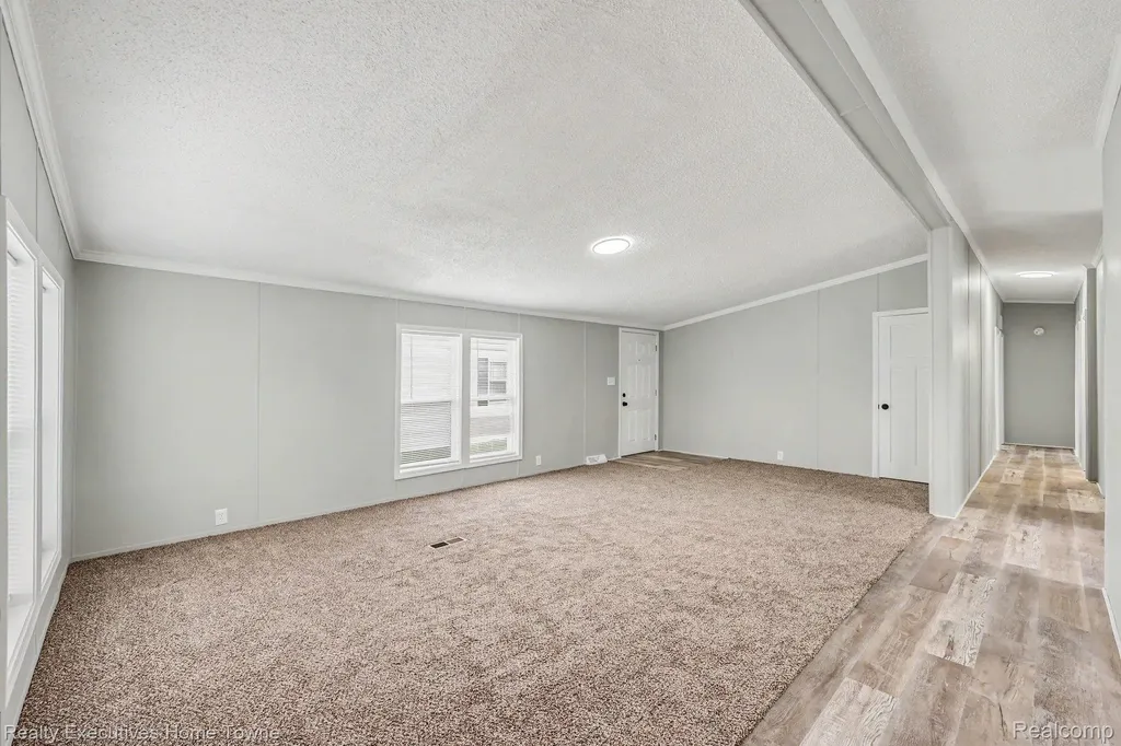 59587 Susan Lane N. New Haven Village MI 48048