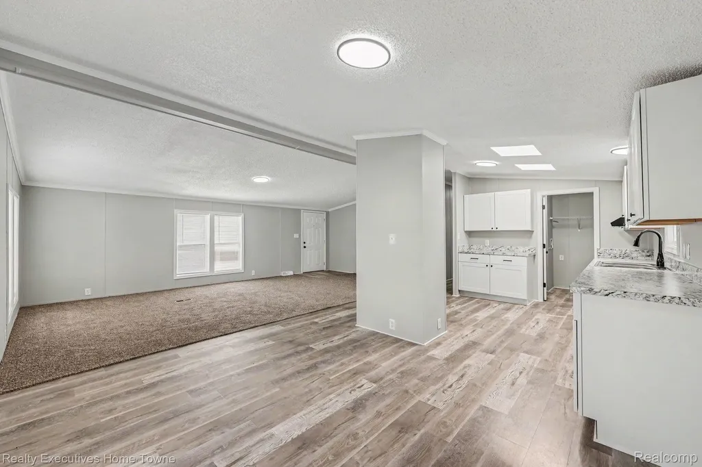59587 Susan Lane N. New Haven Village MI 48048
