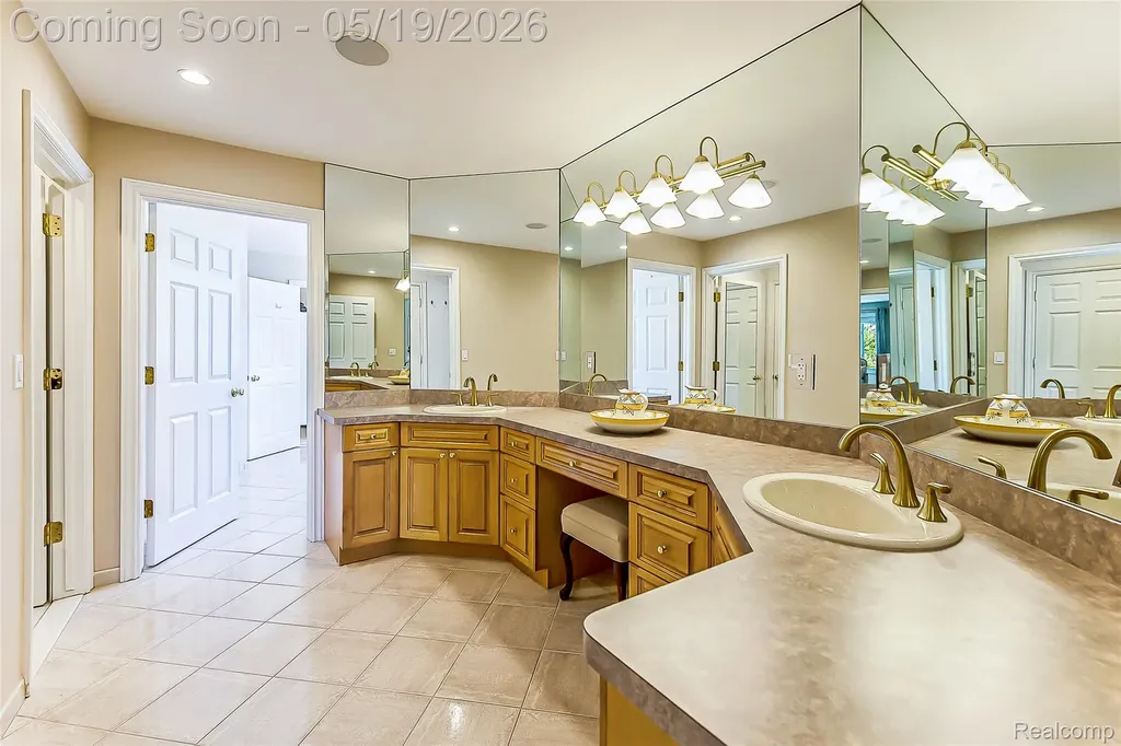 17671 Cranbrook Drive Northville Township MI 48168