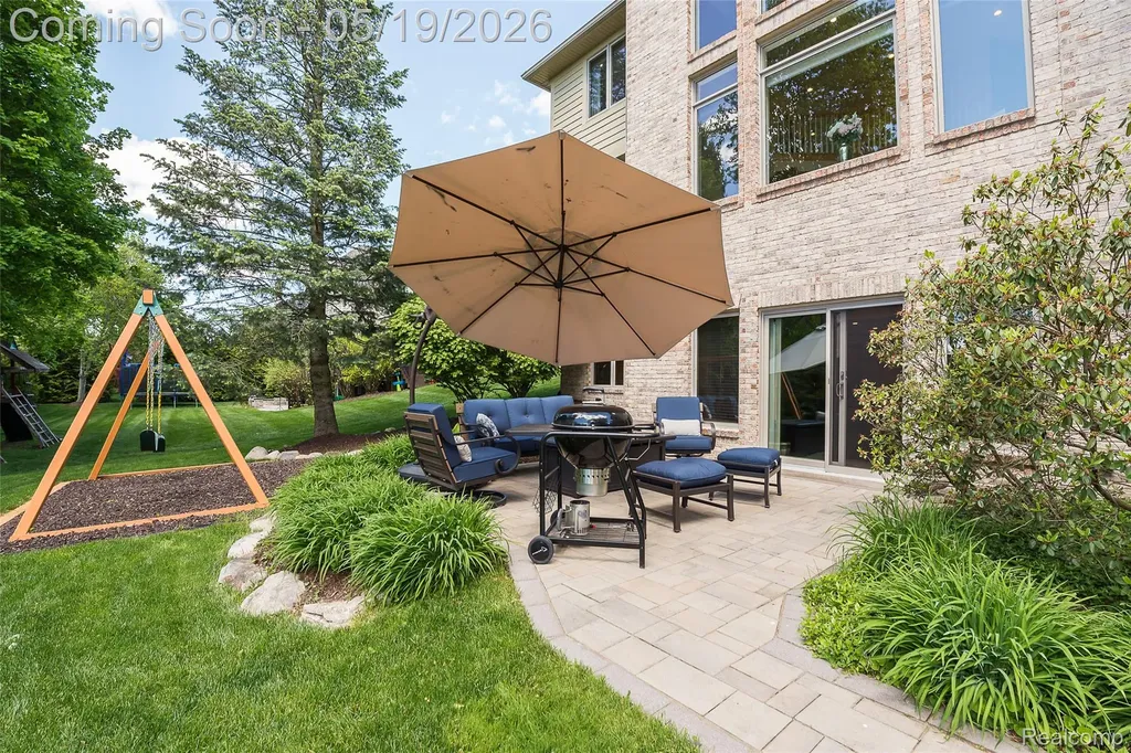 17671 Cranbrook Drive Northville Township MI 48168