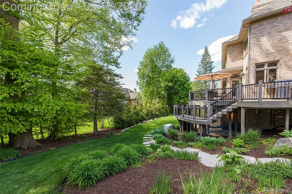 17671 Cranbrook Drive Northville Township MI 48168