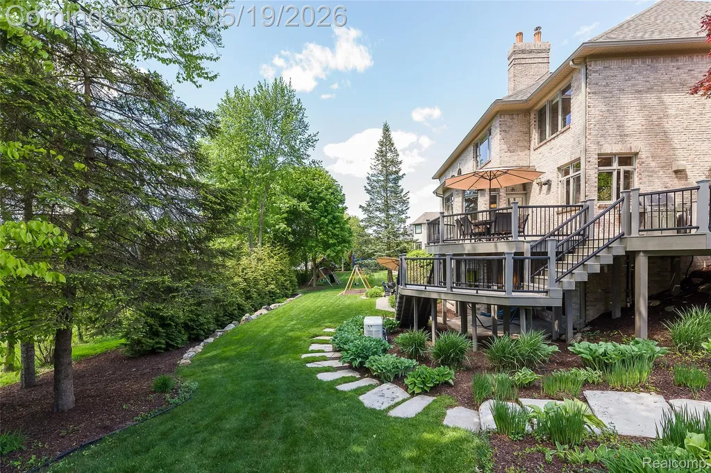 17671 Cranbrook Drive Northville Township MI 48168