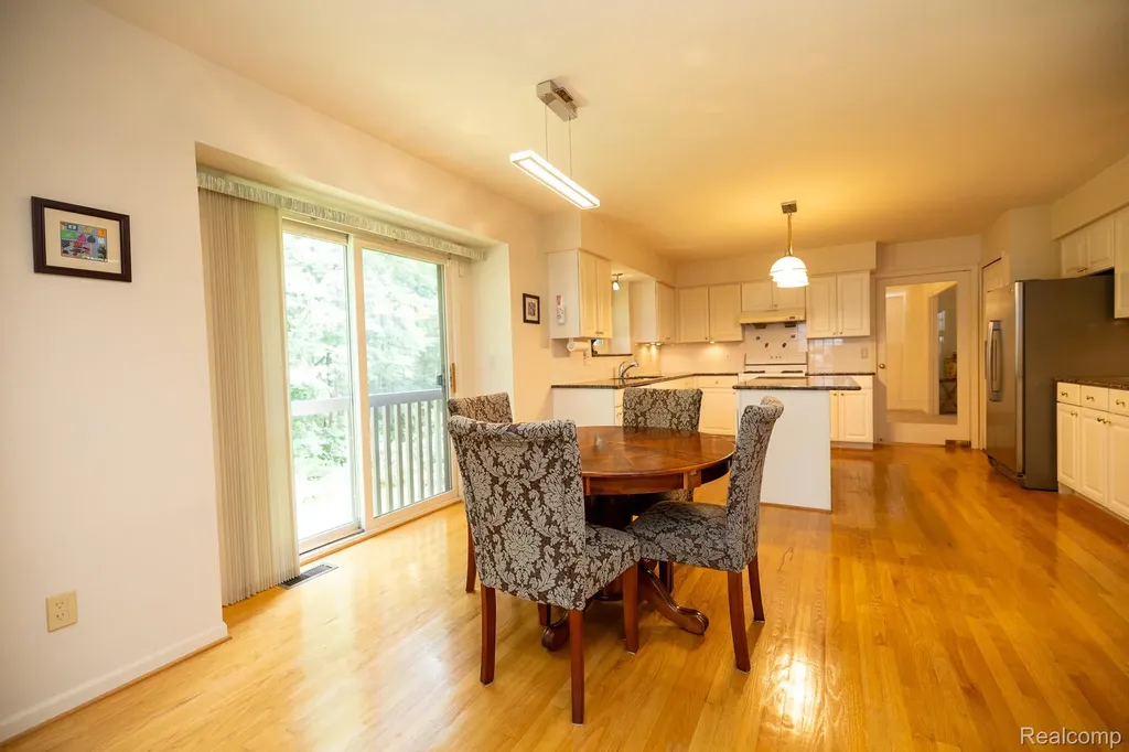 6926 Alden Drive West Bloomfield Charter Township MI 48324