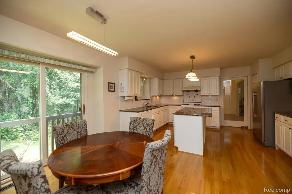 6926 Alden Drive West Bloomfield Charter Township MI 48324