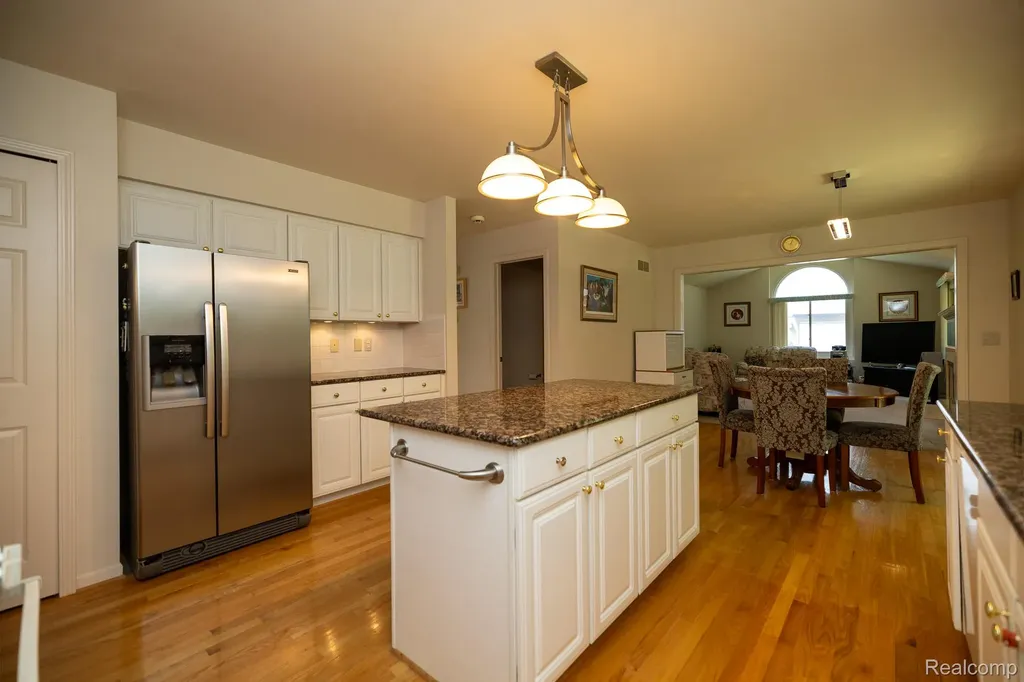 6926 Alden Drive West Bloomfield Charter Township MI 48324