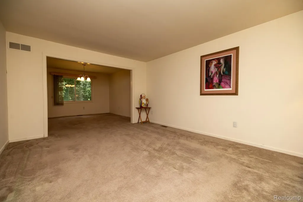 6926 Alden Drive West Bloomfield Charter Township MI 48324
