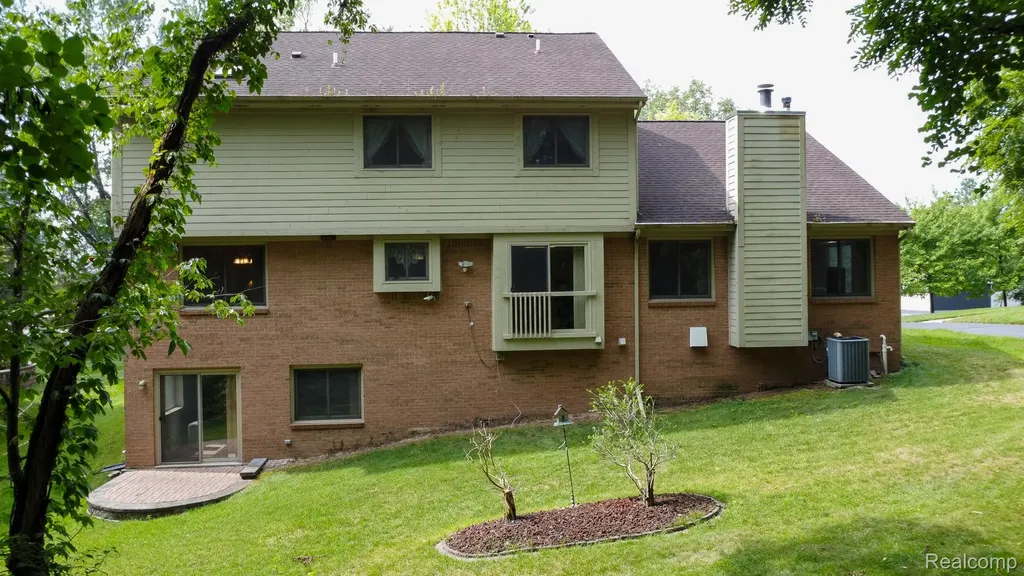 6926 Alden Drive West Bloomfield Charter Township MI 48324