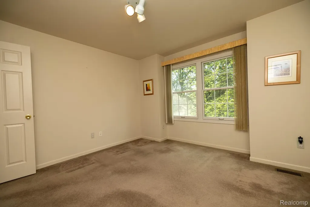 6926 Alden Drive West Bloomfield Charter Township MI 48324