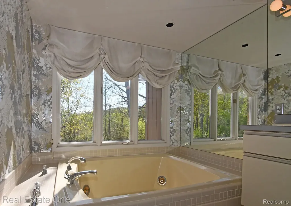 20080 Longridge Court Northville Township MI 48167