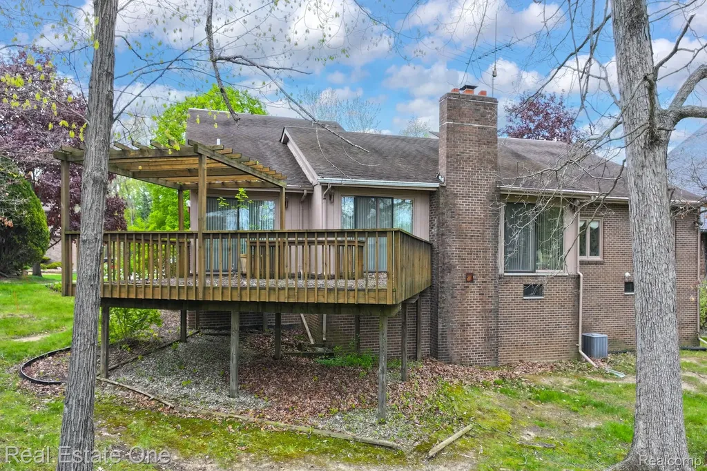 20080 Longridge Court Northville Township MI 48167