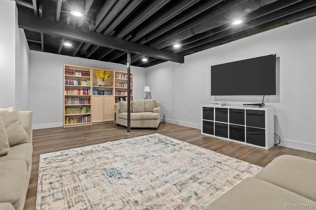 1035 Engelhardt Strasse Street Spring Arbor Township MI 49201