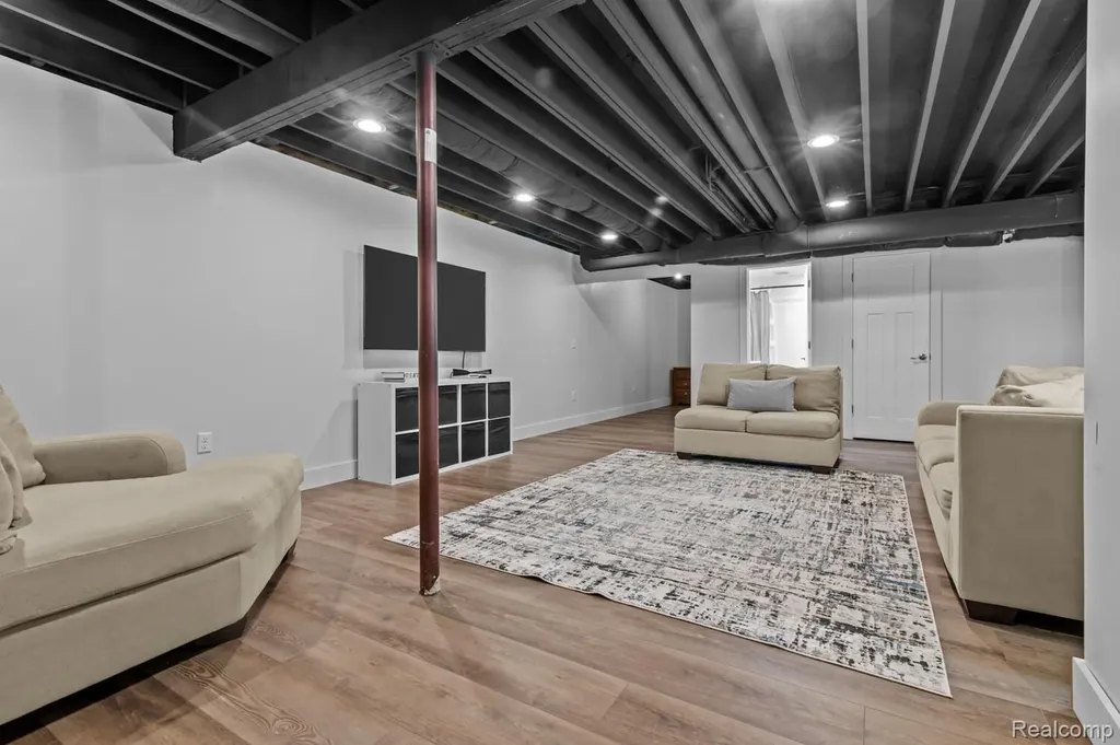 1035 Engelhardt Strasse Street Spring Arbor Township MI 49201