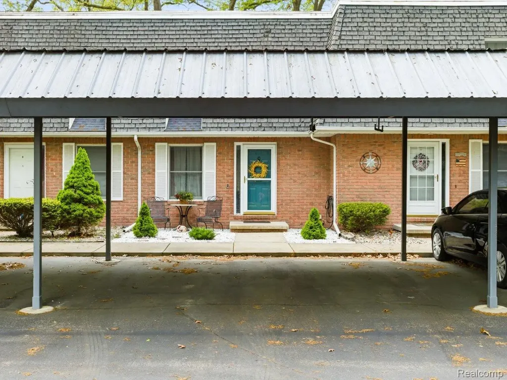 3969 Butternut Court Port Huron City MI 48060