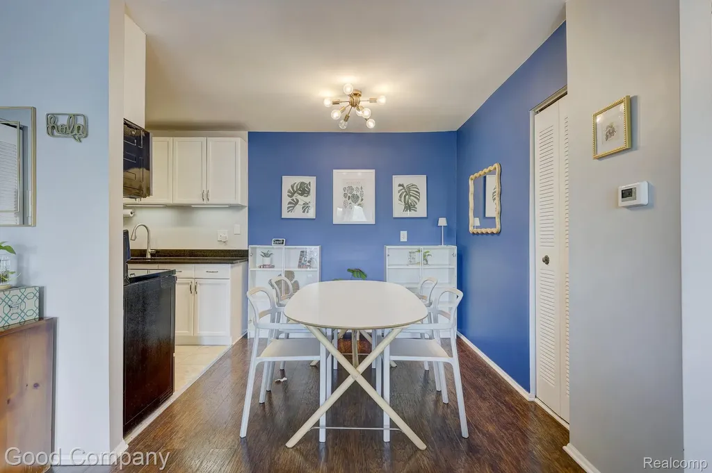 3915 Benjamin Avenue Royal Oak City MI 48073