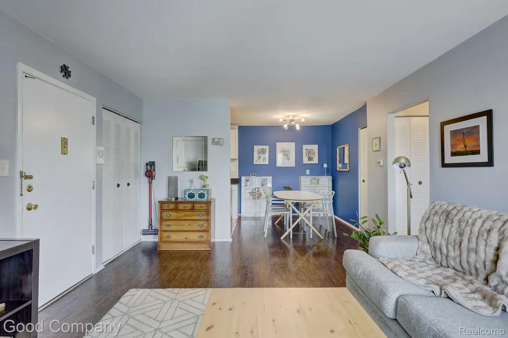3915 Benjamin Avenue Royal Oak City MI 48073