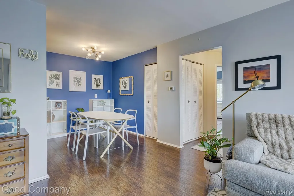 3915 Benjamin Avenue Royal Oak City MI 48073