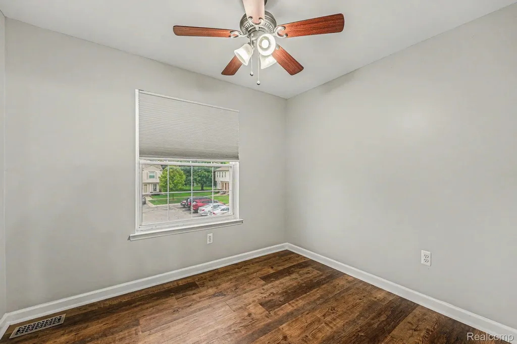 24483 Bashian Drive Novi City MI 48375