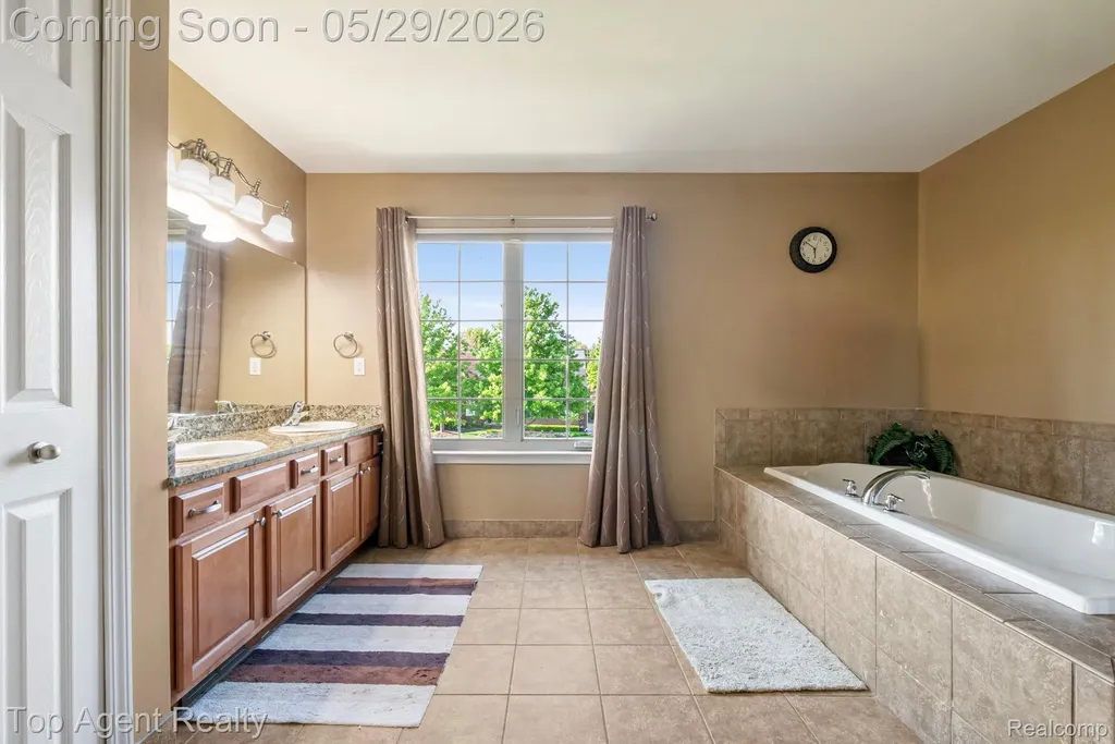 48869 Woodson Way Canton Charter Township MI 48187