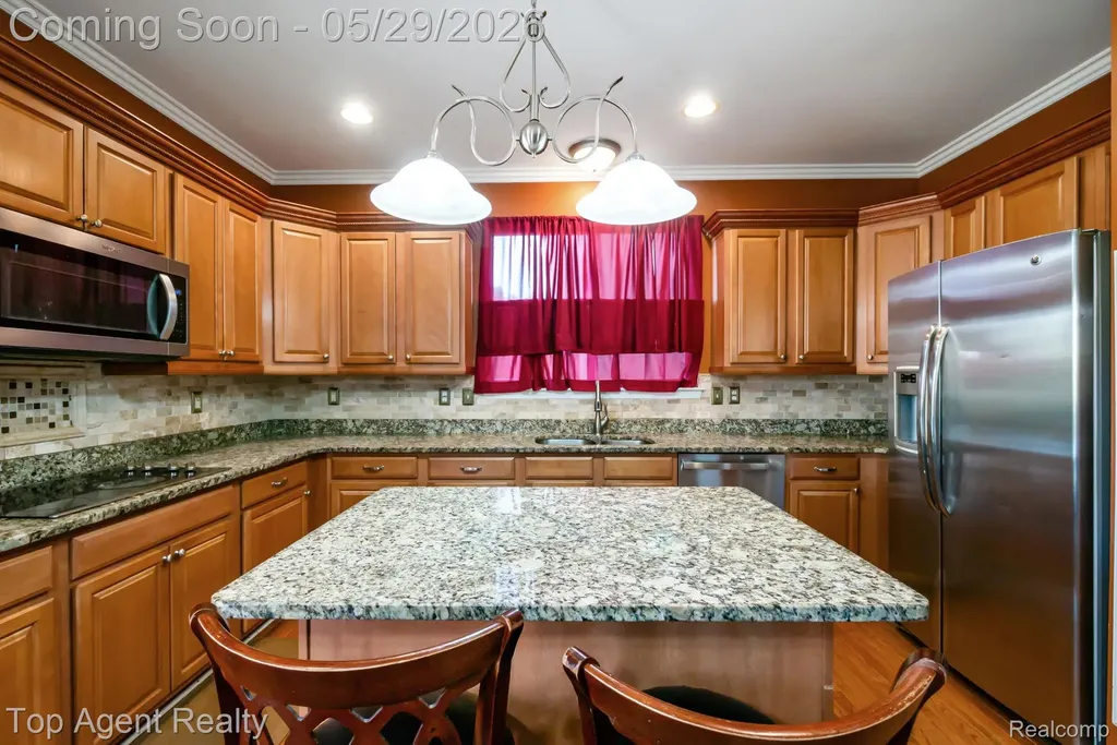 48869 Woodson Way Canton Charter Township MI 48187