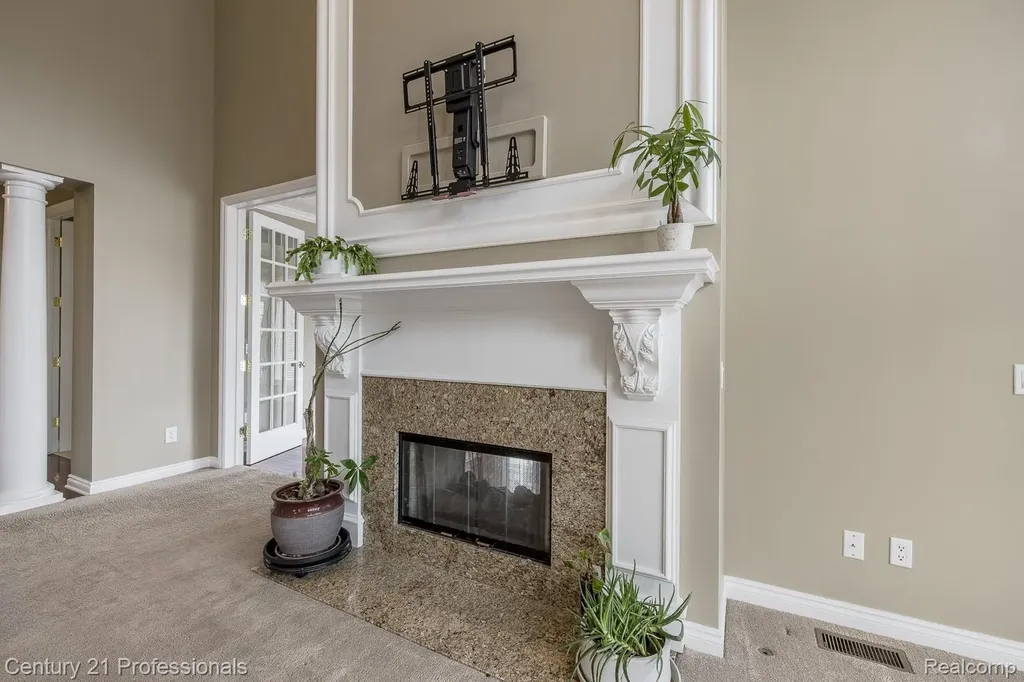 6410 Enclave Drive Independence Charter Township MI 48348