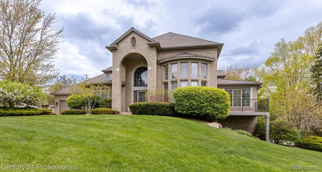 6410 Enclave Drive Independence Charter Township MI 48348