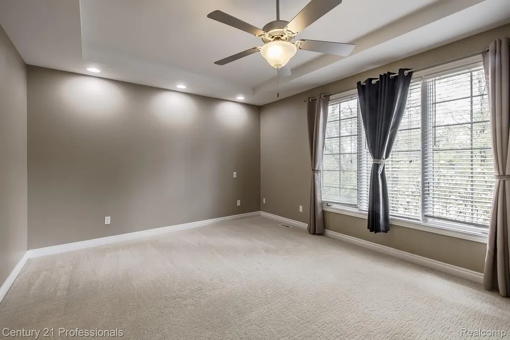 6410 Enclave Drive Independence Charter Township MI 48348