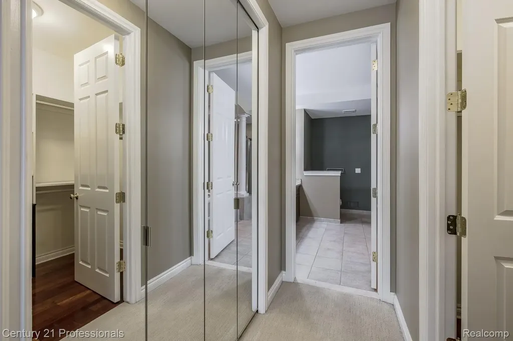 6410 Enclave Drive Independence Charter Township MI 48348